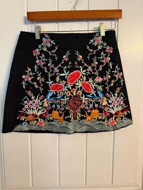 Zara Woman’s Embroidered Floral Black Mini Skirt